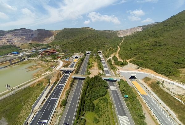1475028761818206.jpg 試刀山新隧道 攝于9月20日 G0039295_調整大小.jpg